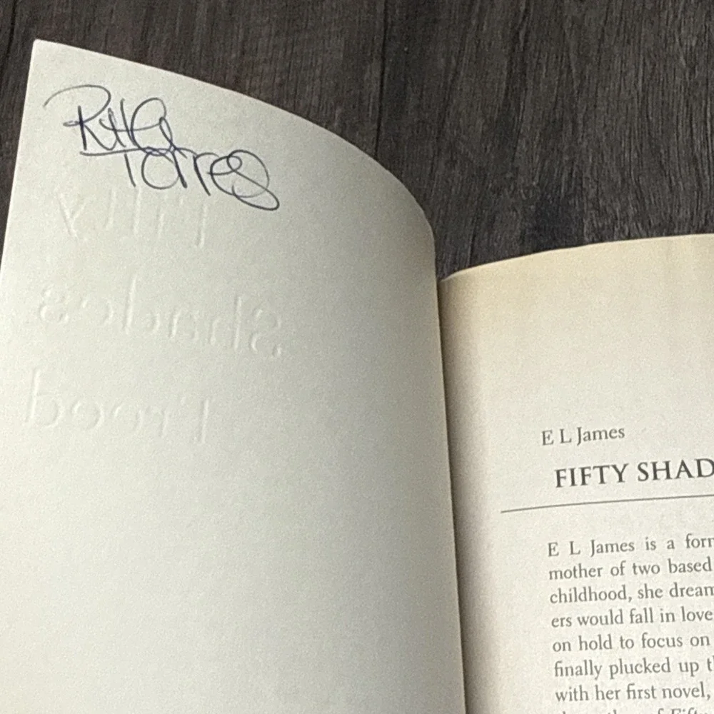 FIFTY 50 SHADES OF GREY BOOKS 2 and 3 Freed and Darker by E. L. James NEW